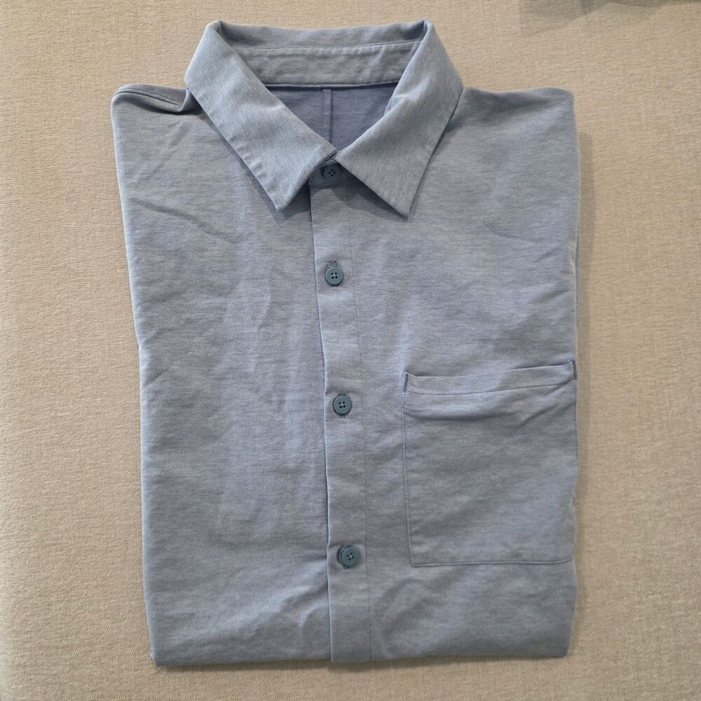 Lululemon Shirt Mens Medium Blue Airing Easy Short Sleeve Woven Button Front